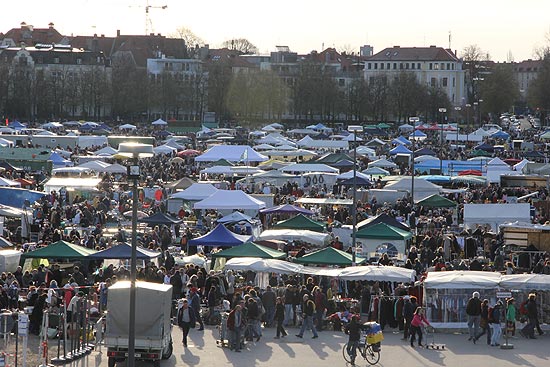 BRK Riesenflohmarkt 2012 (Foto: Martin Schmitz)